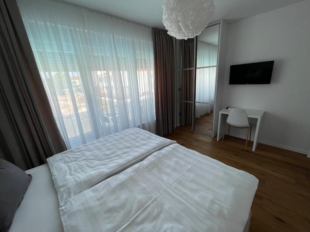 Villa Dea - Dein Rueckzugsort Am Meer Mit Beheiztem Pool Vrsi Exterior foto