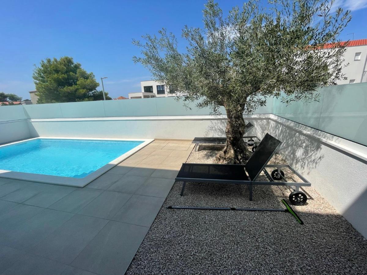 Villa Dea - Dein Rueckzugsort Am Meer Mit Beheiztem Pool Vrsi Exterior foto