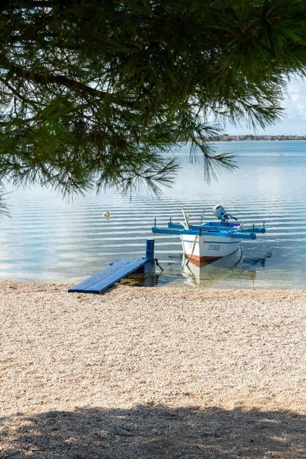 Villa Dea - Dein Rueckzugsort Am Meer Mit Beheiztem Pool Vrsi Exterior foto
